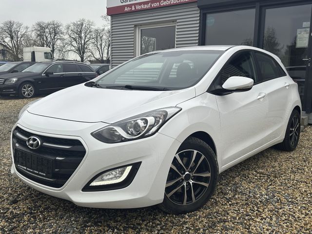 Hyundai i30 blue Trend/1.HD/NAVI/R.KAMERA/8xBER./