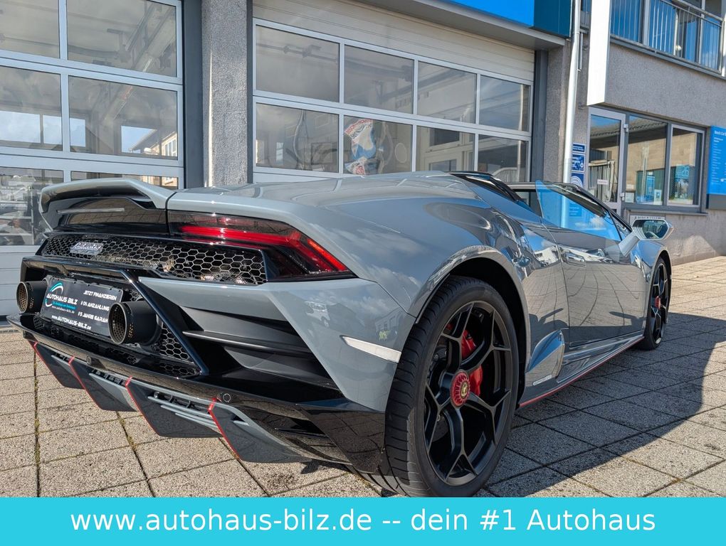 LAMBORGHINI Huracán 2025
