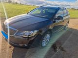 Skoda Superb Combi Exclusive 4x4 DSG - Skoda Superb Exclusive mit Diesel-Antrieb