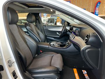 Mercedes-Benz E 350 d *4Matic*Led*Multibeam*Pano*AHK*