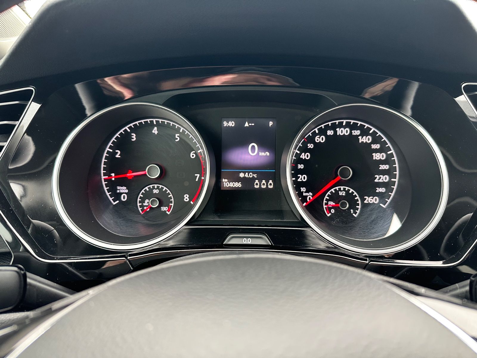 Fahrzeugabbildung Volkswagen Touran Highline Automatik*Navi*Sitzh.*AHK