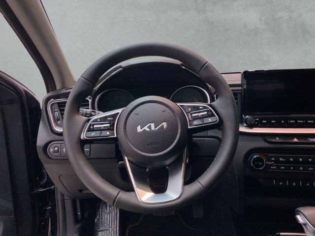 Fahrzeugabbildung Kia Ceed_sw VISION 1.5 T-GDI *KOMFORT-PLUS-PAKET*NAV