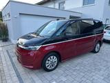 Volkswagen T7 Multivan eHybrid Style StHz IQ DCC PANO LEDER - VW T7 Multivan von privat