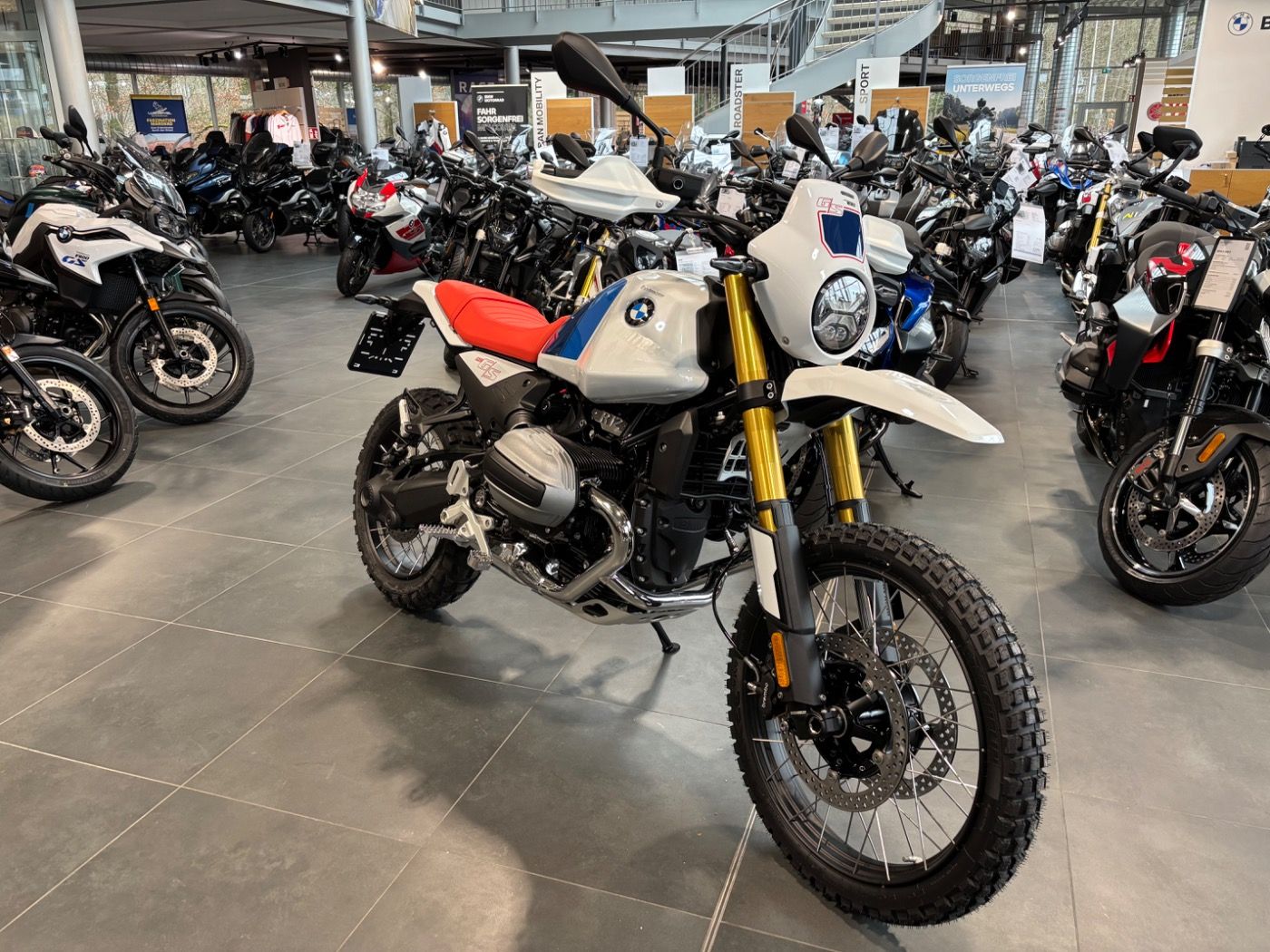 Fahrzeugabbildung BMW R 12 G/S Komfort-Paket Enduro-Paket Pro