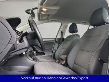 Volkswagen Golf - 9