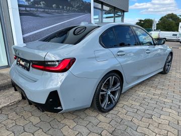 Fahrzeugabbildung BMW 320 d xDrive M Sport ACC 360° H&K Standh 19"