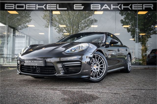 Porsche Panamera 4.8 GTS - V8 440pk - Rear Entertainment