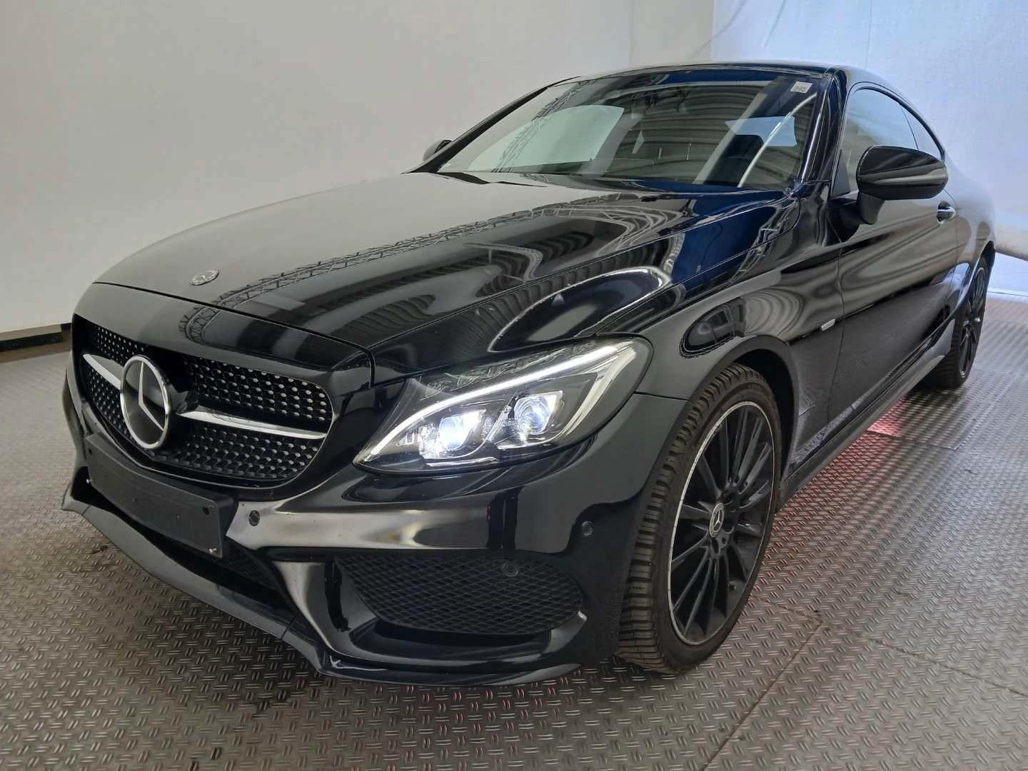 Mercedes-Benz C200 Coupé AMG 4M Night-Pak AHK LED KAMER 1.Hand