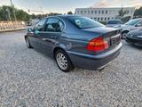 BMW 325 Baureihe 3 Lim. 325xi - BMW 325 aus 2002
