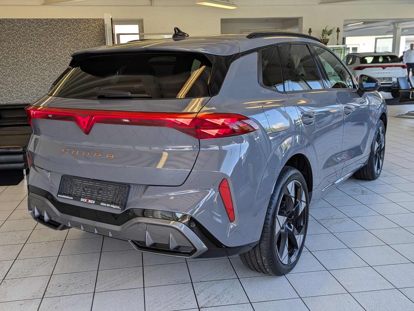 CUPRA Terramar 1.5eTSI HUD DCC Matrix Pano Sennh. 20" - Image 7