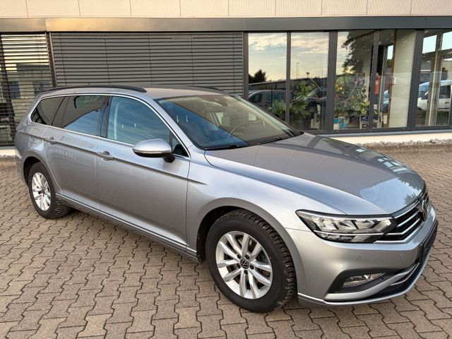 Volkswagen Passat Variant Business 1.5 TSI Comfort DSG AHK