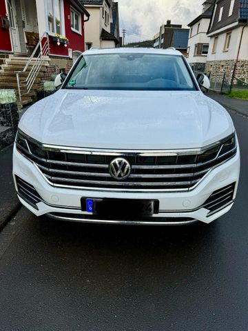 Volkswagen VW Touareg 6/2018