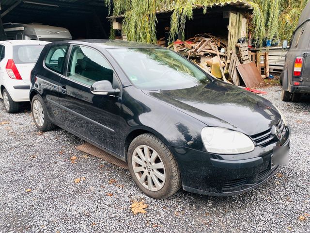 Volkswagen Golf WV 2004 Benzin