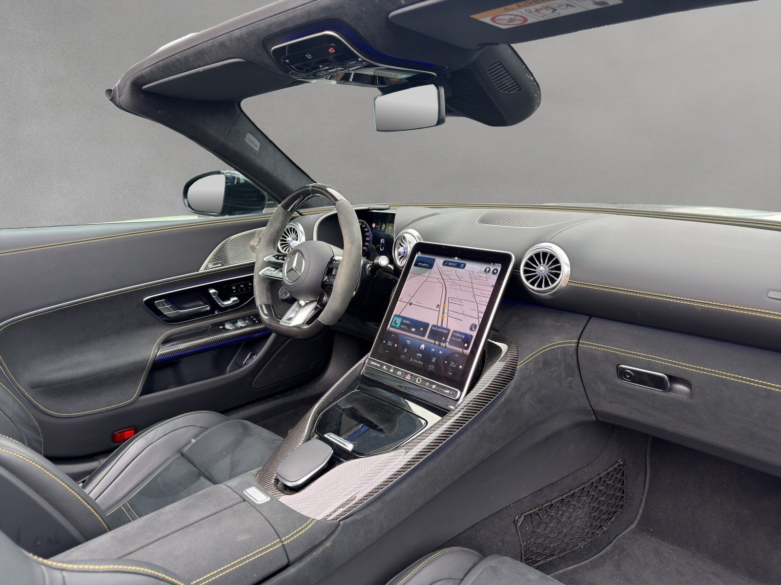 Fahrzeugabbildung Mercedes-Benz SL63 AMG Prem+ AERO Perf.Sitz DISTR Carbon MAGNO
