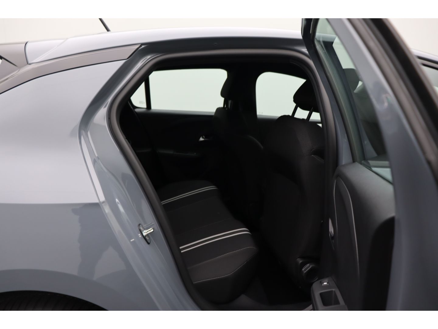 Fahrzeugabbildung Opel Corsa 1.2 F GS Winterpaket,Allwetter,Kamera,