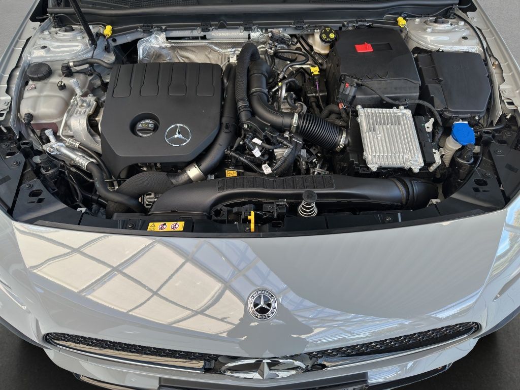 Fahrzeugabbildung Mercedes-Benz A 200 AHK*LED*PDC*ParkAss*Sportp.*SpurH*SpurW*LM