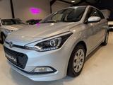 Hyundai i20 1.4 / Automatik /Navi/LED/Kamera/S.Heft/PDC - Hyundai i20: 1.4