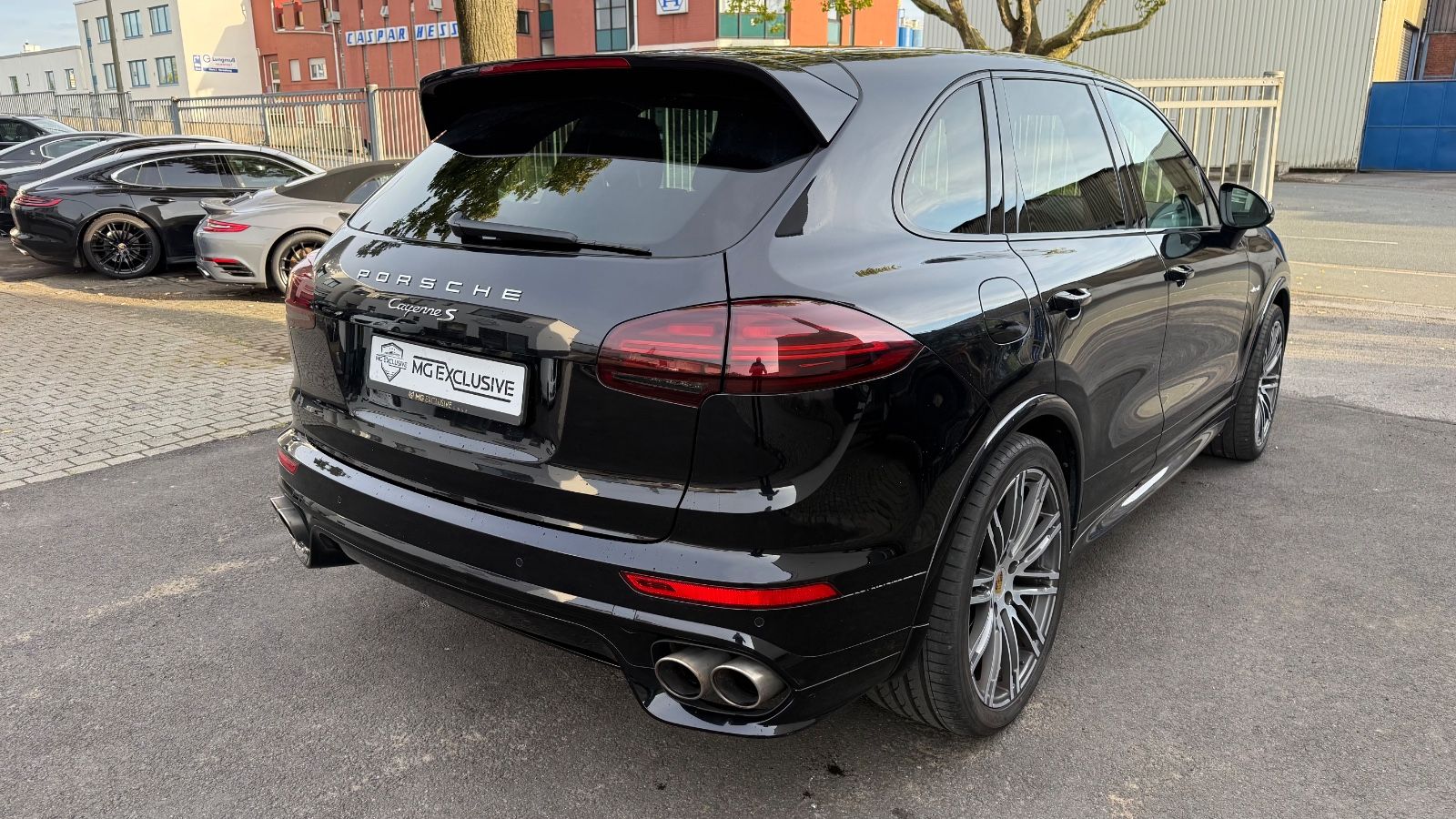 Fahrzeugabbildung Porsche Cayenne S Diesel Sport Design