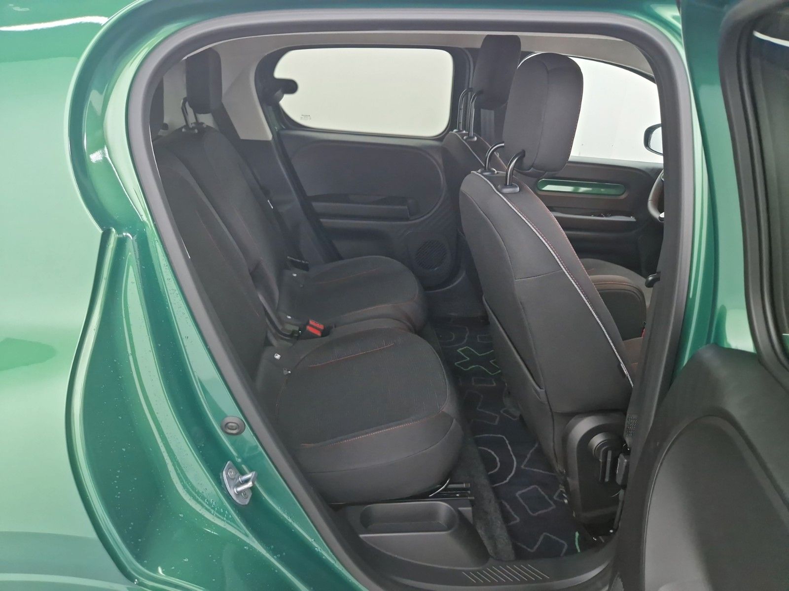 RENAULT Twingo E-TECH Techno 80 Urban Range 18-Zoll – Bild 11