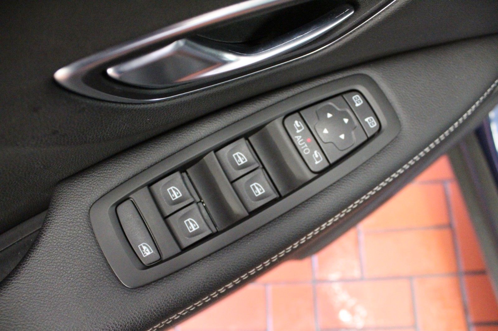 Fahrzeugabbildung Renault Scenic TCe 140Limited Edition*Sitzhzg*AHK*