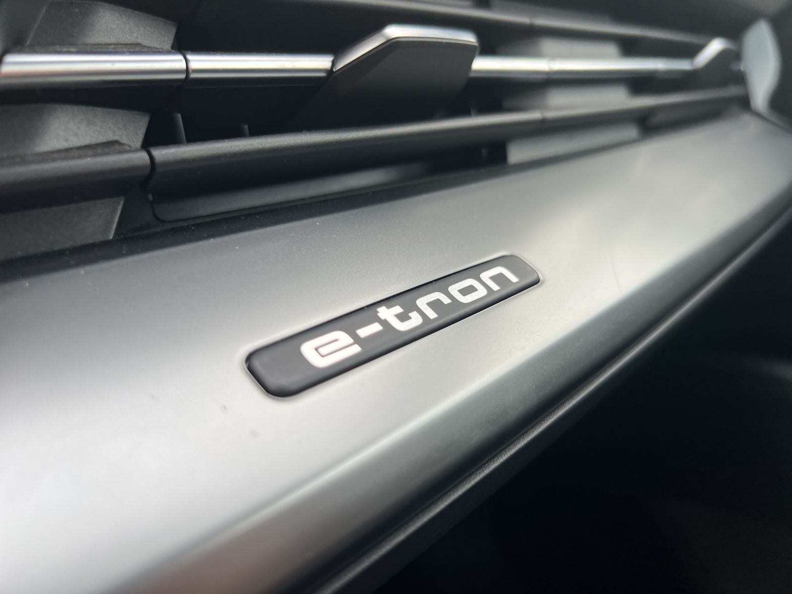 Audi Q4 Sportback e-tron 35 PANO SHZ LED MMI NAVI PLU foto 17