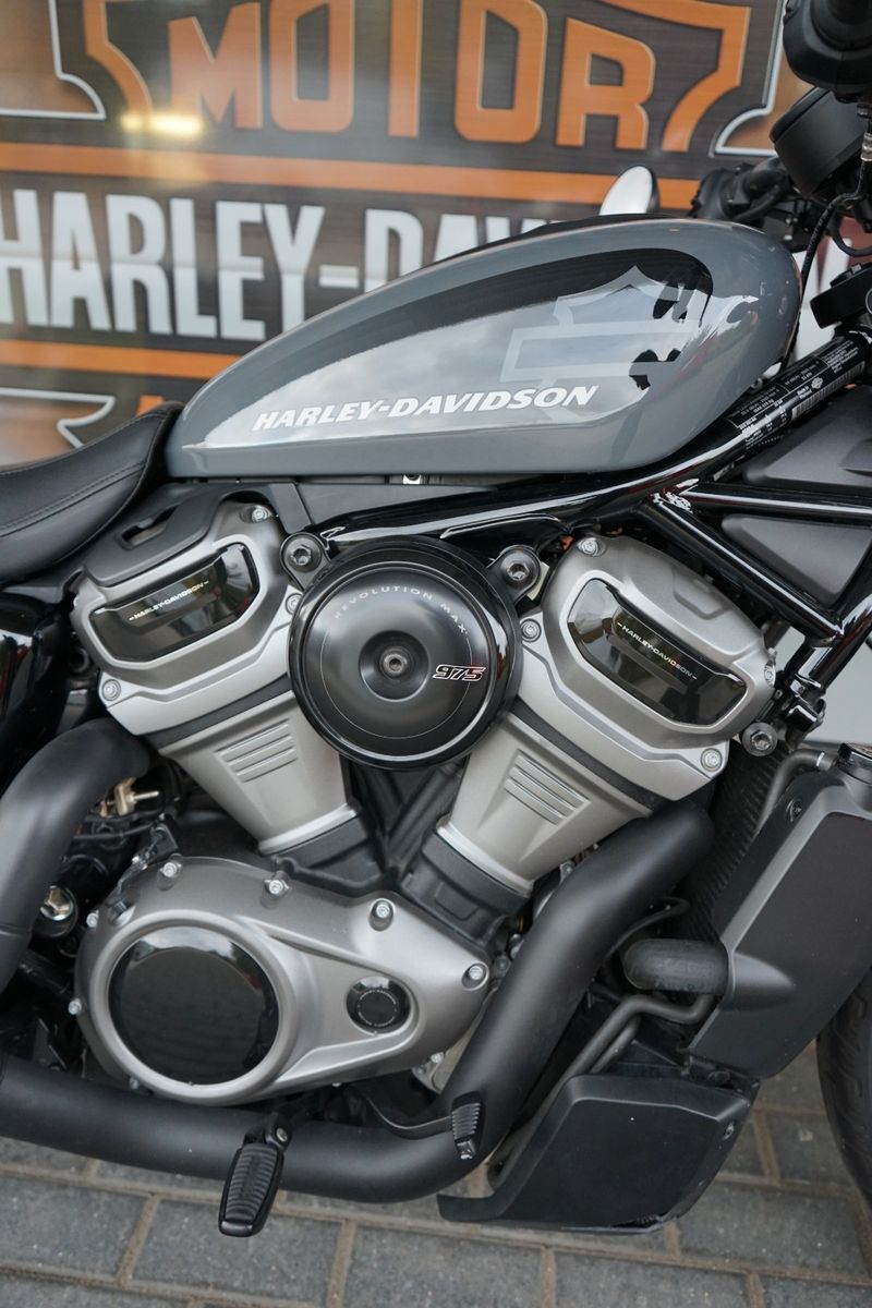 Fahrzeugabbildung Harley-Davidson Sportster Nightster 975