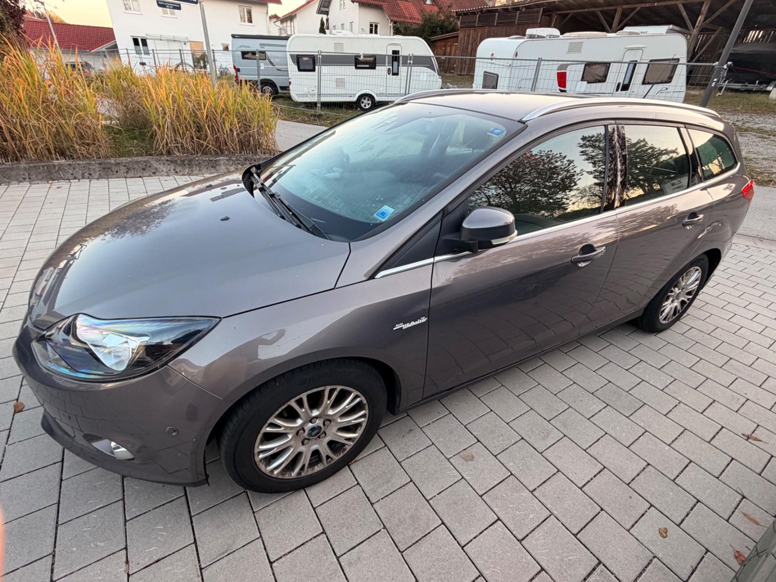 Ford Focus 2011 — photo 6