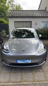 Tesla  Model Y LR AWD Quicksilver | AHK | SR & WR  - Tesla in Köln