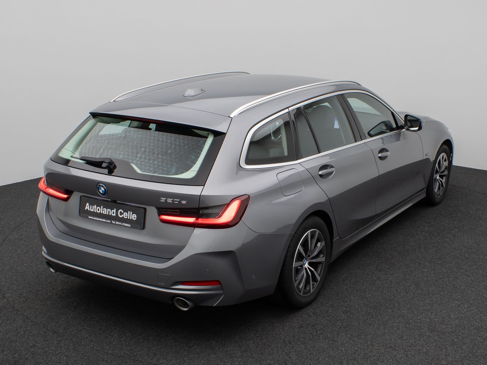 Fahrzeugabbildung BMW 320e Kamera DAB HiFi Sport Leder WidscreenDispl