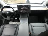 Tesla Model Y Performance Dual AWD LEDER/PANORAMA/MWST - schwarze Tesla Model Y