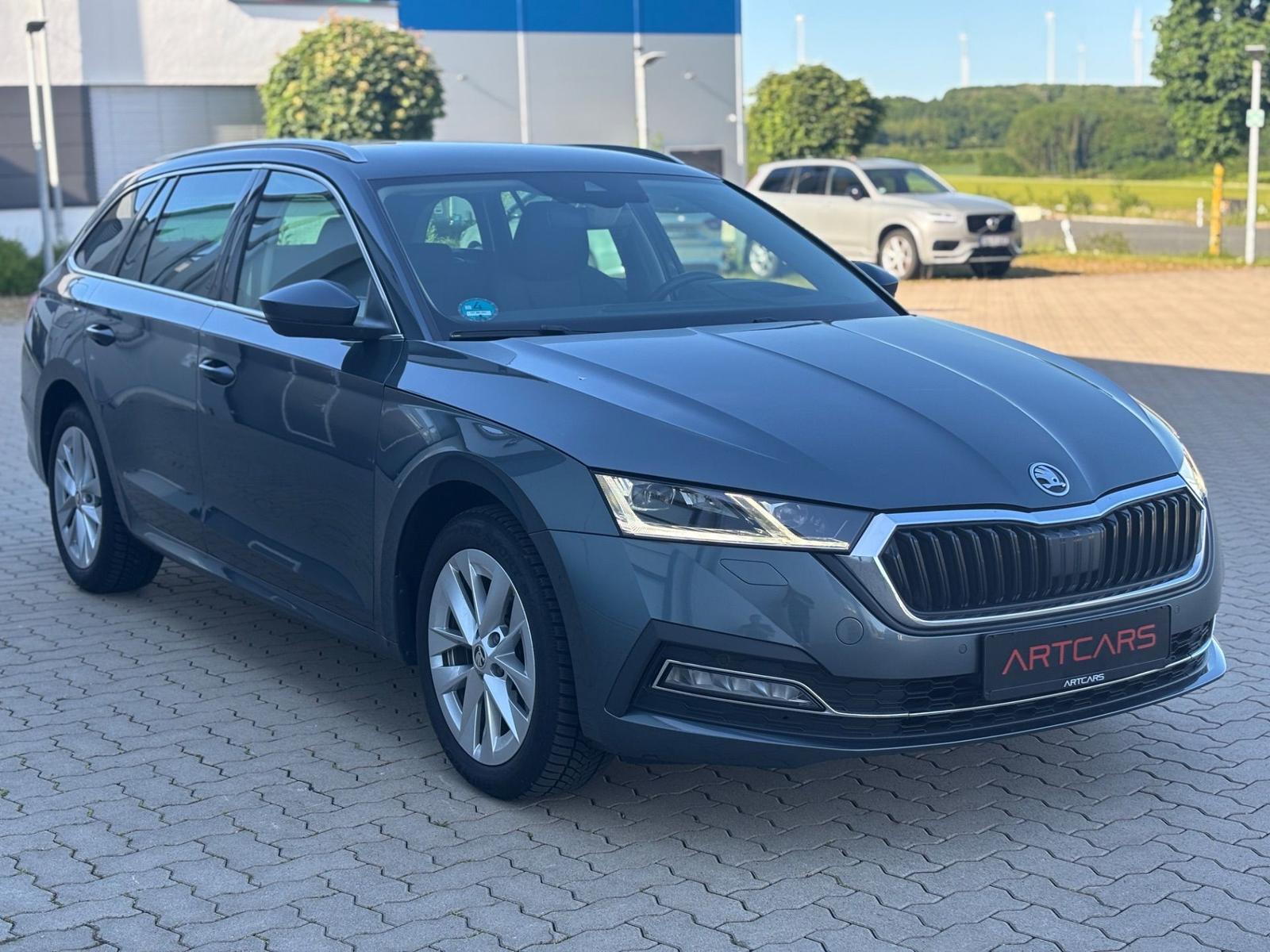 Skoda Octavia Combi 2.0 TDI First Edition AHK MATRIX