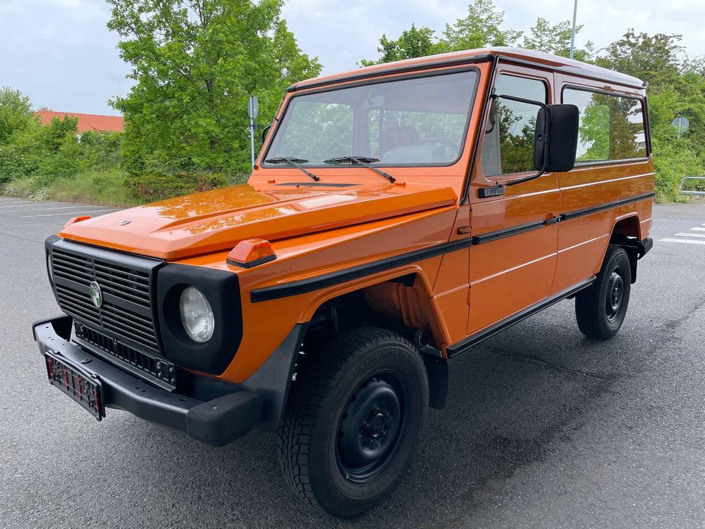 Mercedes-Benz G 230