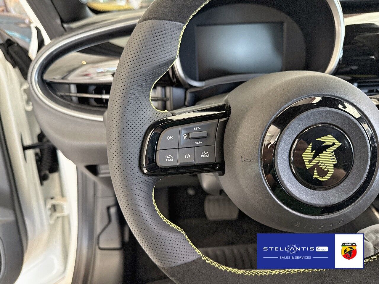 Abarth 600e - Bild 12