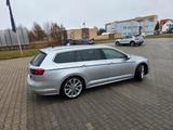 Volkswagen Passat R-Line T 2.0 TDI SCR 176kW DSG 4MOT - Volkswagen Passat: Standheizung