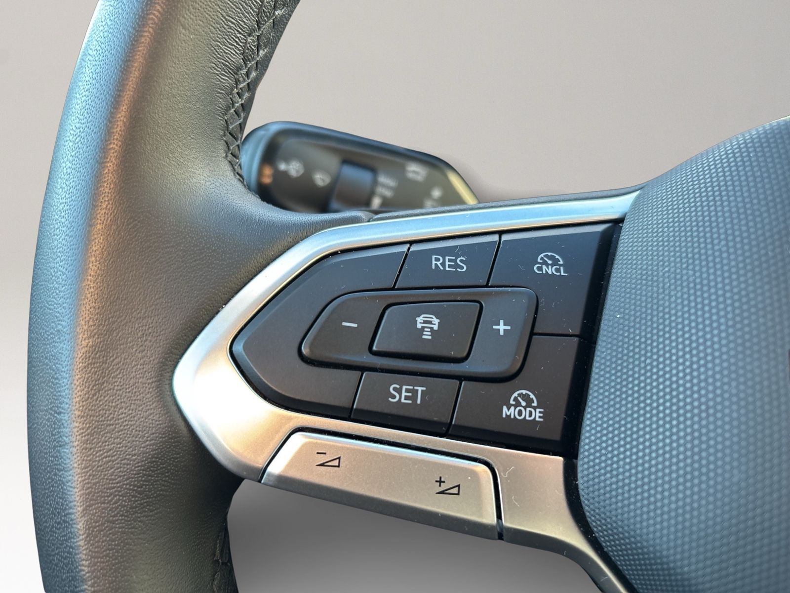 Tayron Life 4M 2.0 TDI, 7-Sitze, AHK, Matrix, Ar