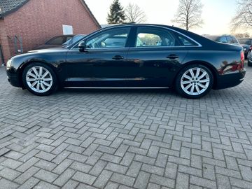 Audi A8 - 2