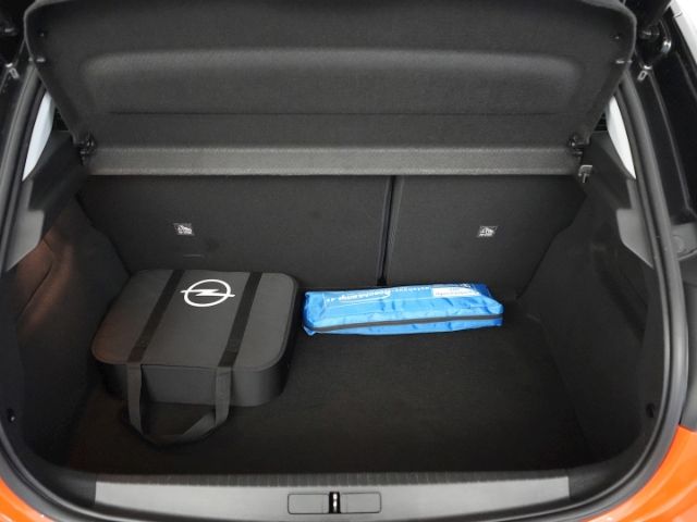 Corsa-e F EDITION 50kWH AT+LED LICHT+KEYLESS+KLI