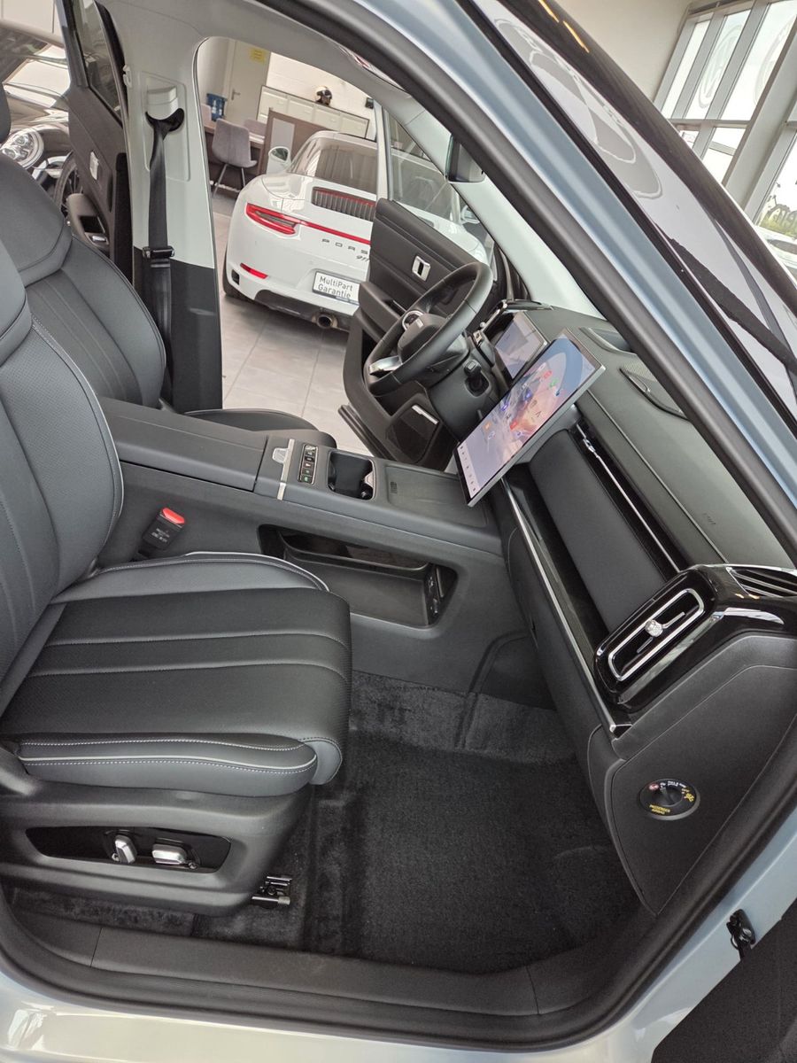Fahrzeugabbildung JAECOO 7 1.5 TGDI PHEV 255 kW Exclusive/sofort