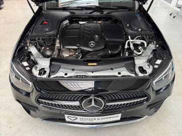 Mercedes E 200 - 12