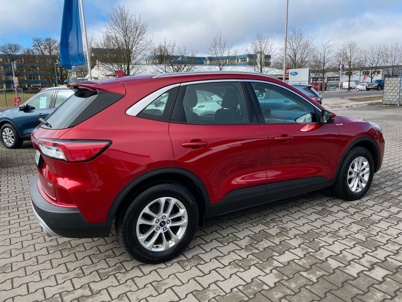 Ford Kuga 2.5 Duratec PHEV/224PS/TITANIUM/AHKschwenkb imagem 3