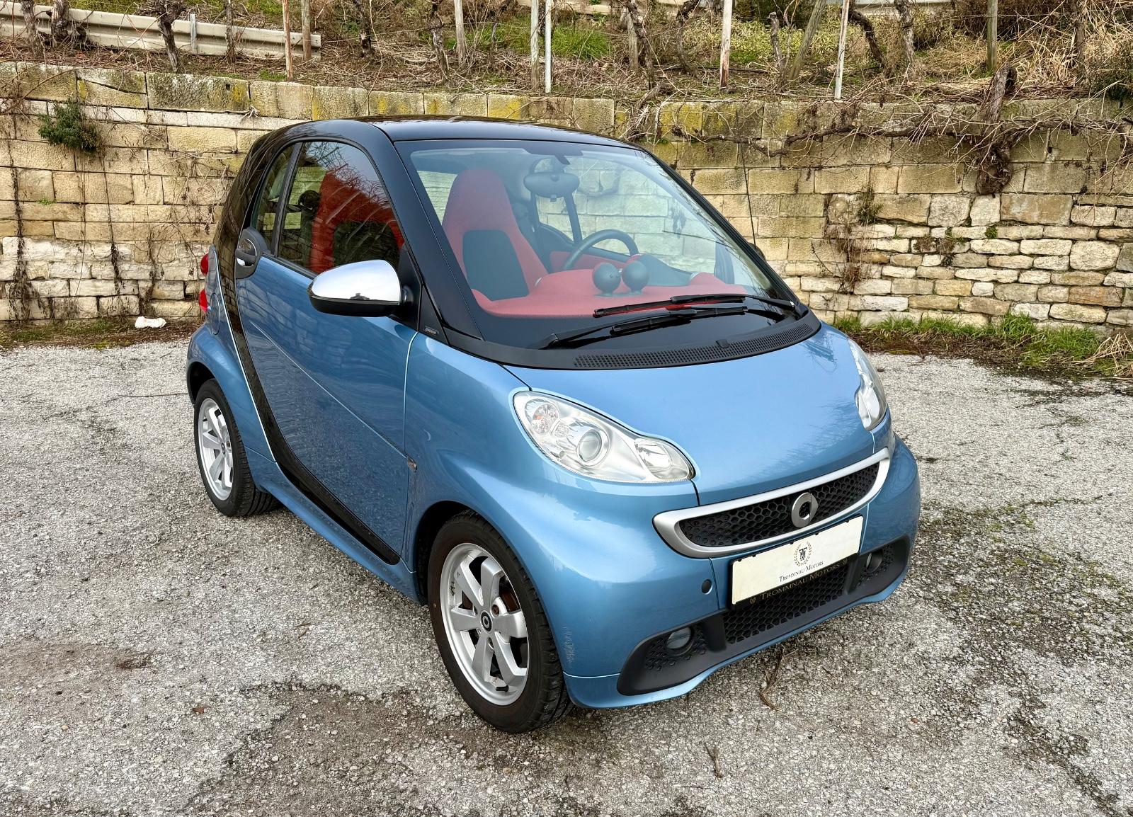 Smart ForTwo Coupe, SHZ, NAVI, TÜV+Service neu !