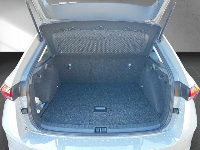 Skoda Scala 1.0 TSI Essence *ALU*DAB*LED*PDChi*SHZ*TEL