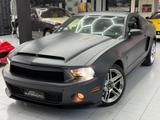 Ford Mustang SHELBY GT 500 SVT MANUALE - Ford Mustang mit Benzin-Antrieb: Limousine