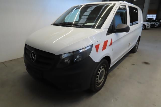 Mercedes-Benz Vito Kasten 114 4x4 ALLRAD+BÜRO+Stromversorgung!