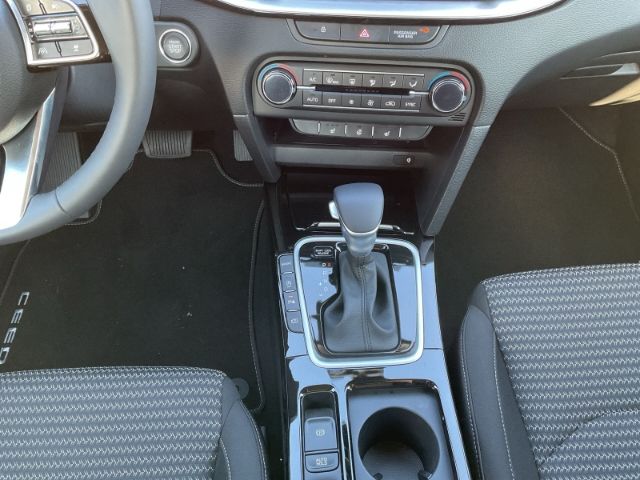Fahrzeugabbildung Kia Ceed_sw SPIRIT 1.5 T-GDI *TECHNOLOGIE-PAKET*
