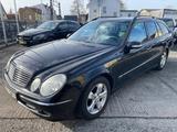 Mercedes-Benz E 280CDI T-Modell Leder/AHK/PDC/Xenon - Mercedes-Benz E 280 mit Diesel-Antrieb: Kombi