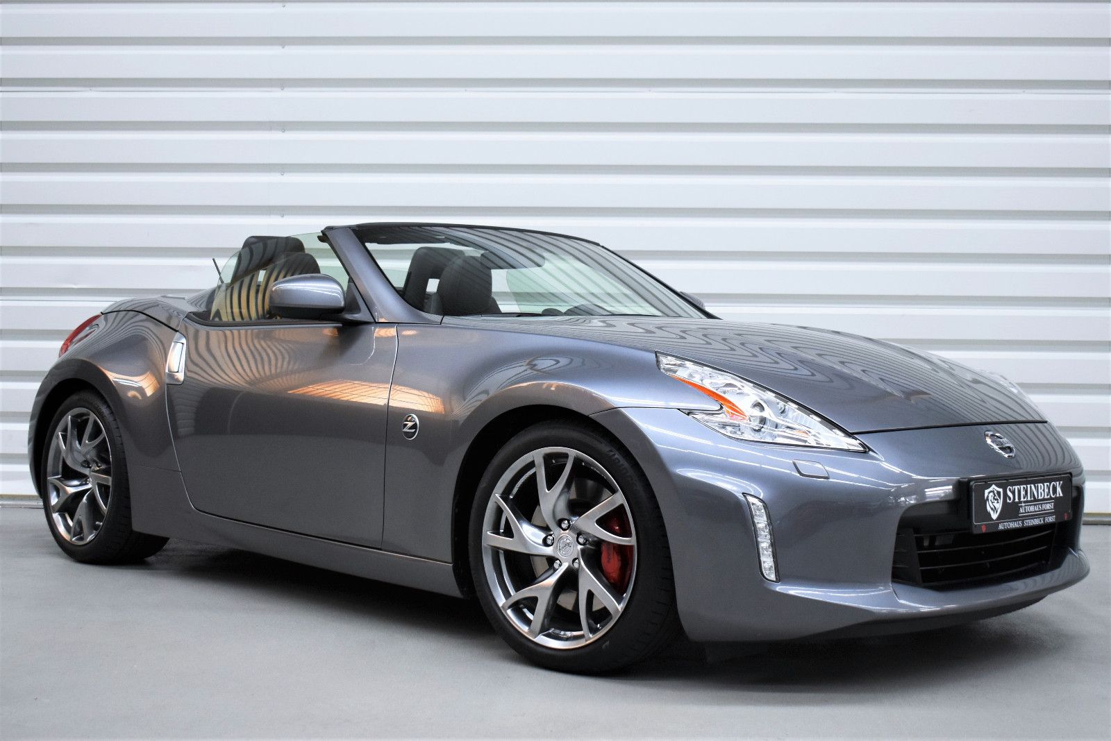 Nissan 370Z 370 Z Roadster Pack