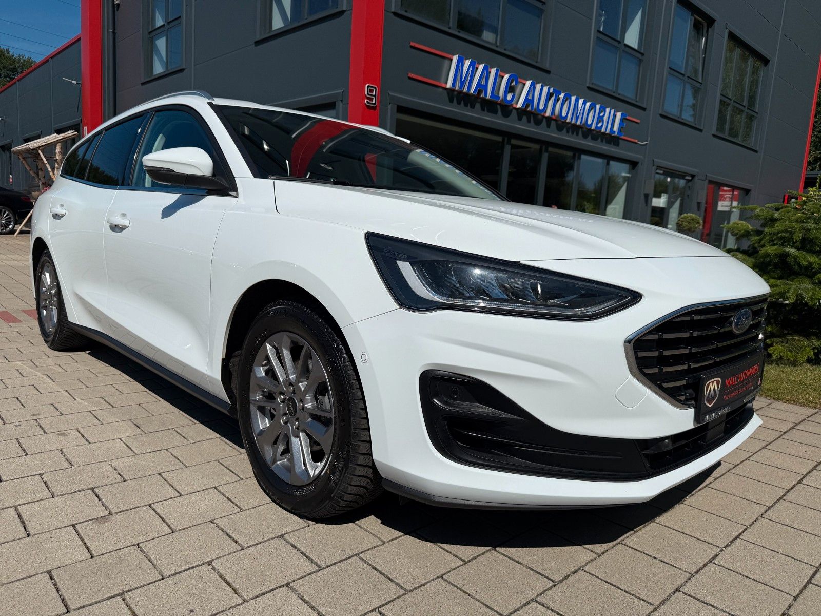 Ford Focus Turnier Titanium X(Tüv&Insp.neu)