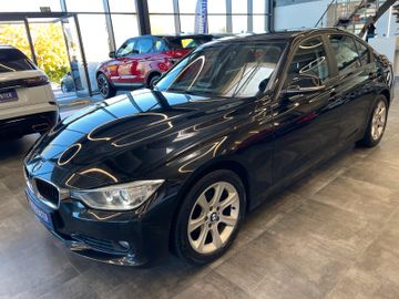 BMW 318D Lim.*NAVI*LED*PDC*SZH*APPLE-CARPLAY*