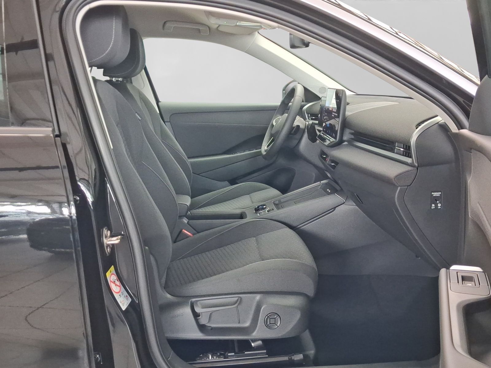 Volkswagen T-Roc 1.5 eTSI DSG LIFE LED ASSIST AHK LM17 foto 4
